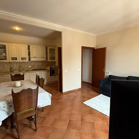 Central Studio Apartment Apartmán *