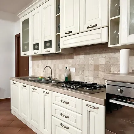 Central Studio Apartment Apartmán Albano Laziale